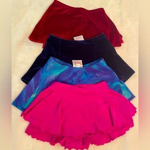 Lot of 4 Mondor skate skirts with built in briefs